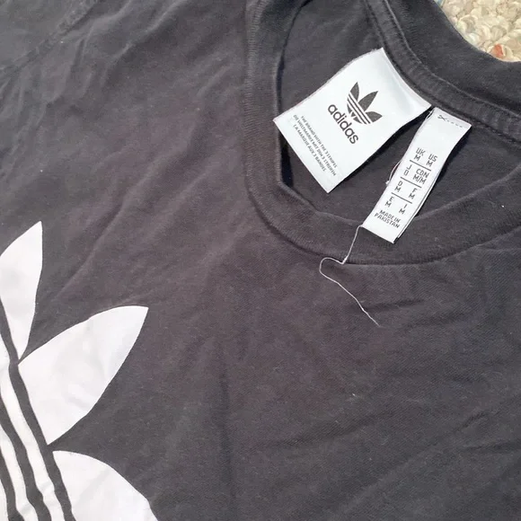 Adidas Basic Iconic Shirt - Picture 2 of 3